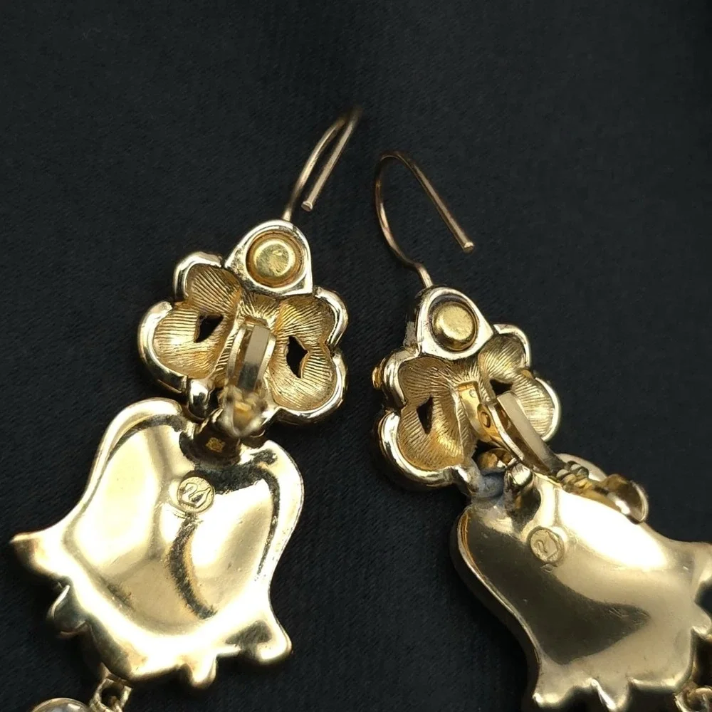 Swarovski‎ Crystal Swan Signed 2 inch Long Dangling Chandelier PIERCED Earrings
